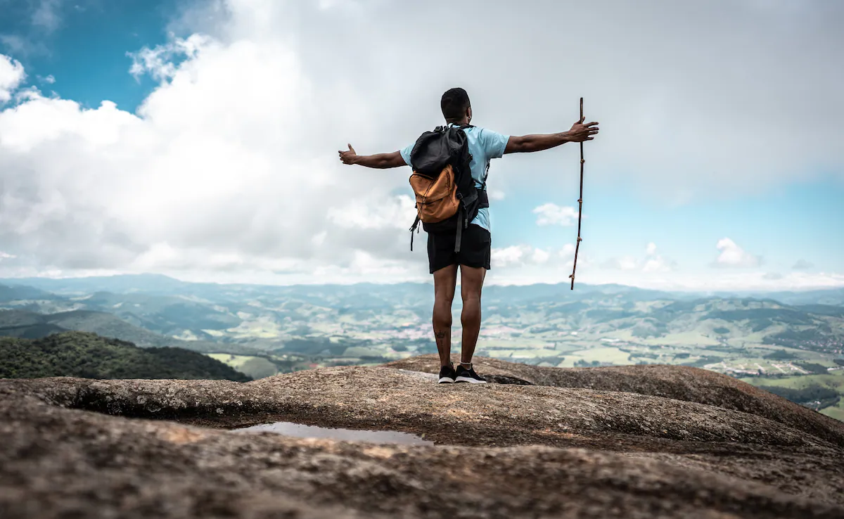 solo traveler pic