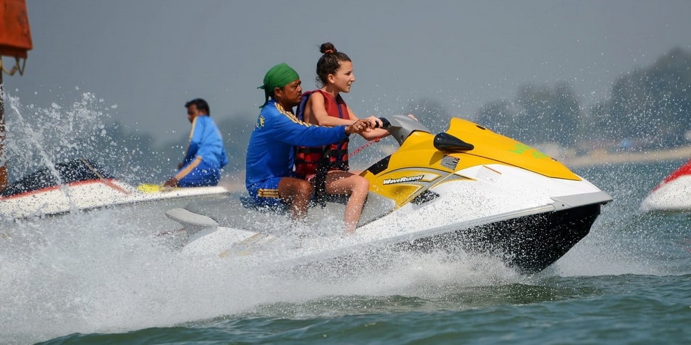 goa water sports pic